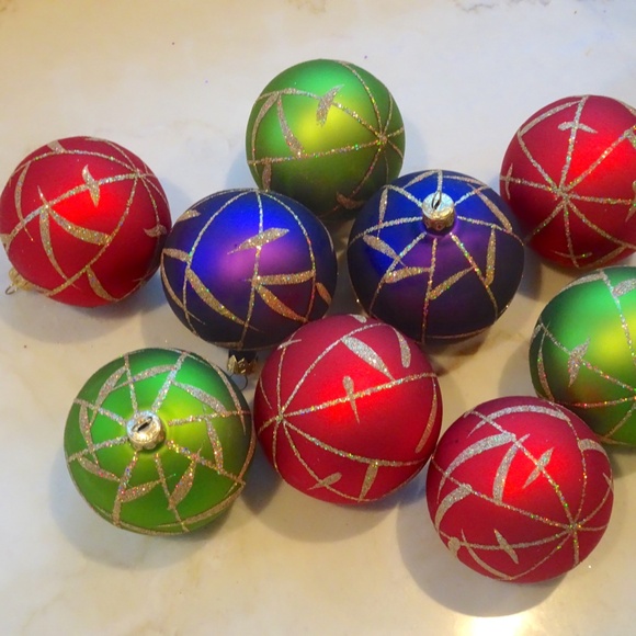 Set of 9 Made in Poland Purple Green & Red Glittery Glass Ball Xmas Ornaments - Picture 2 of 12